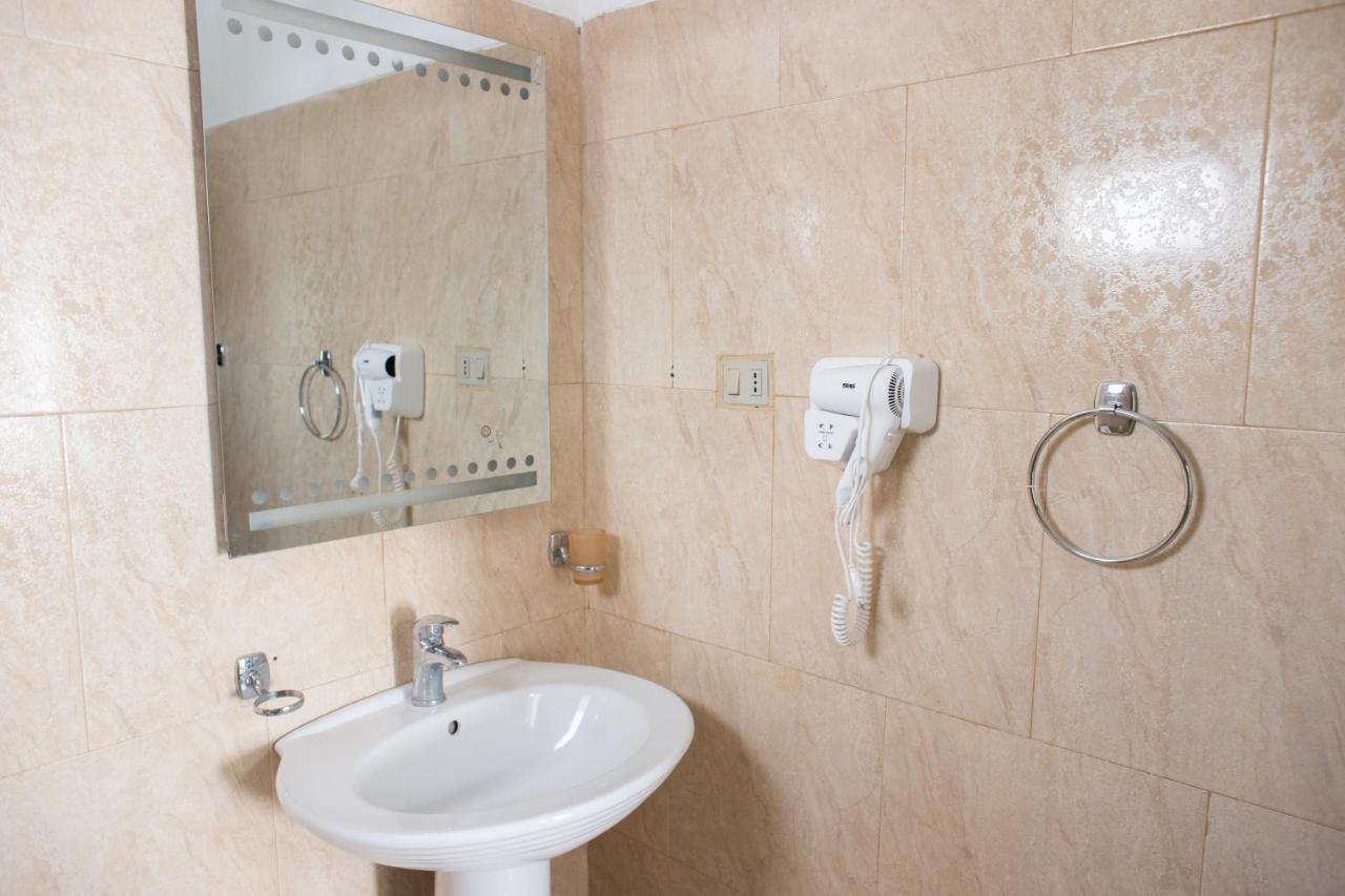 Vila Sanremo Tirana Zewnętrze zdjęcie